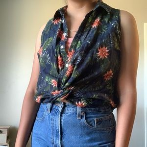 Floral print button down🌺